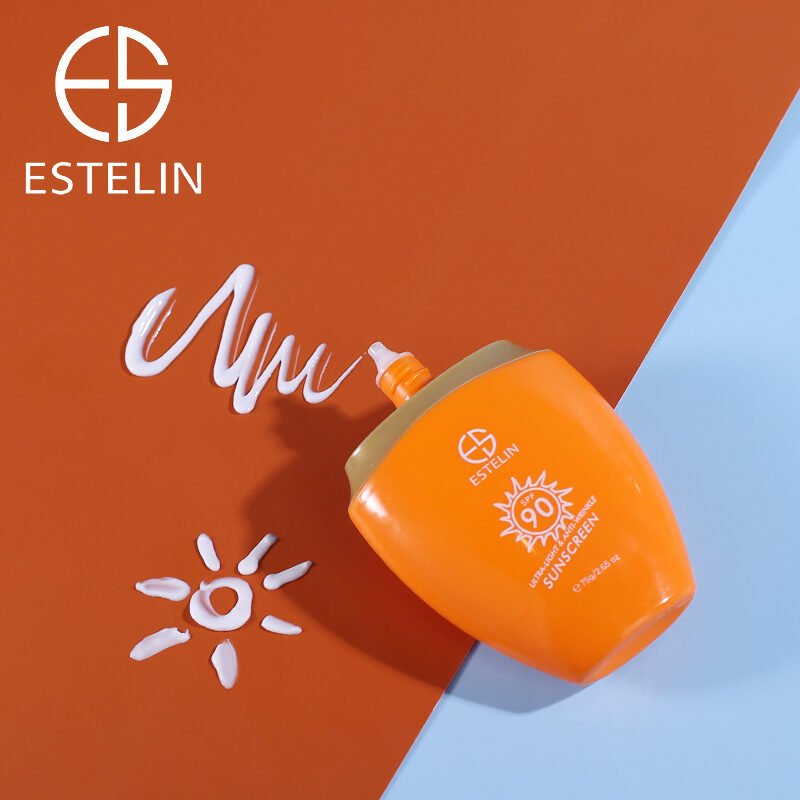 Ultra-Light & Anti-wrinkle Sunscreen SPF 90 (75g) - Image 3